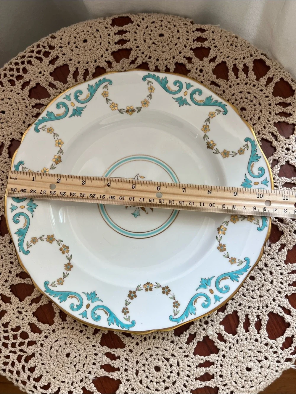 Spode elegant crazing